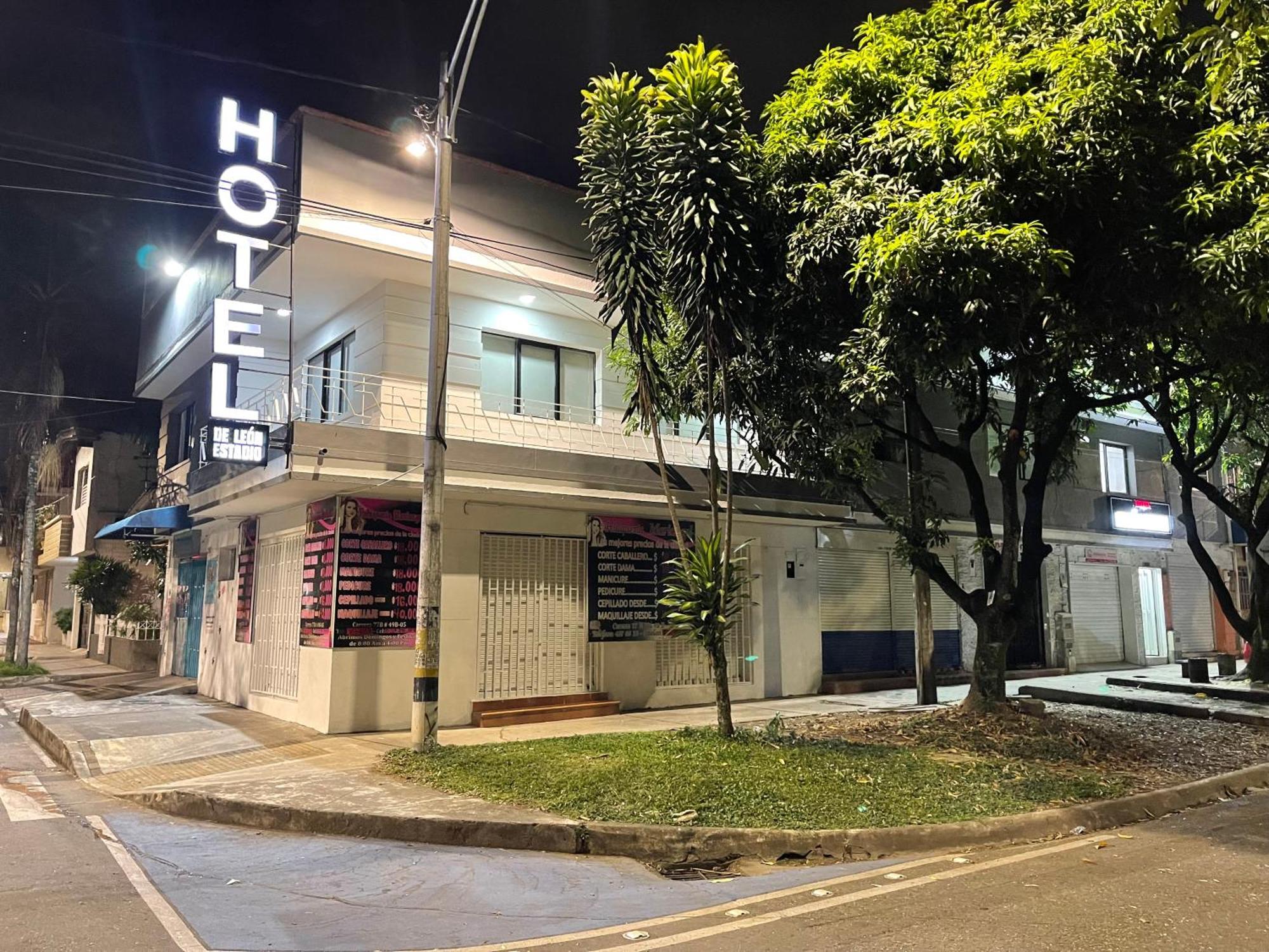Hotel De Leon Estadio ميديلين المظهر الخارجي الصورة