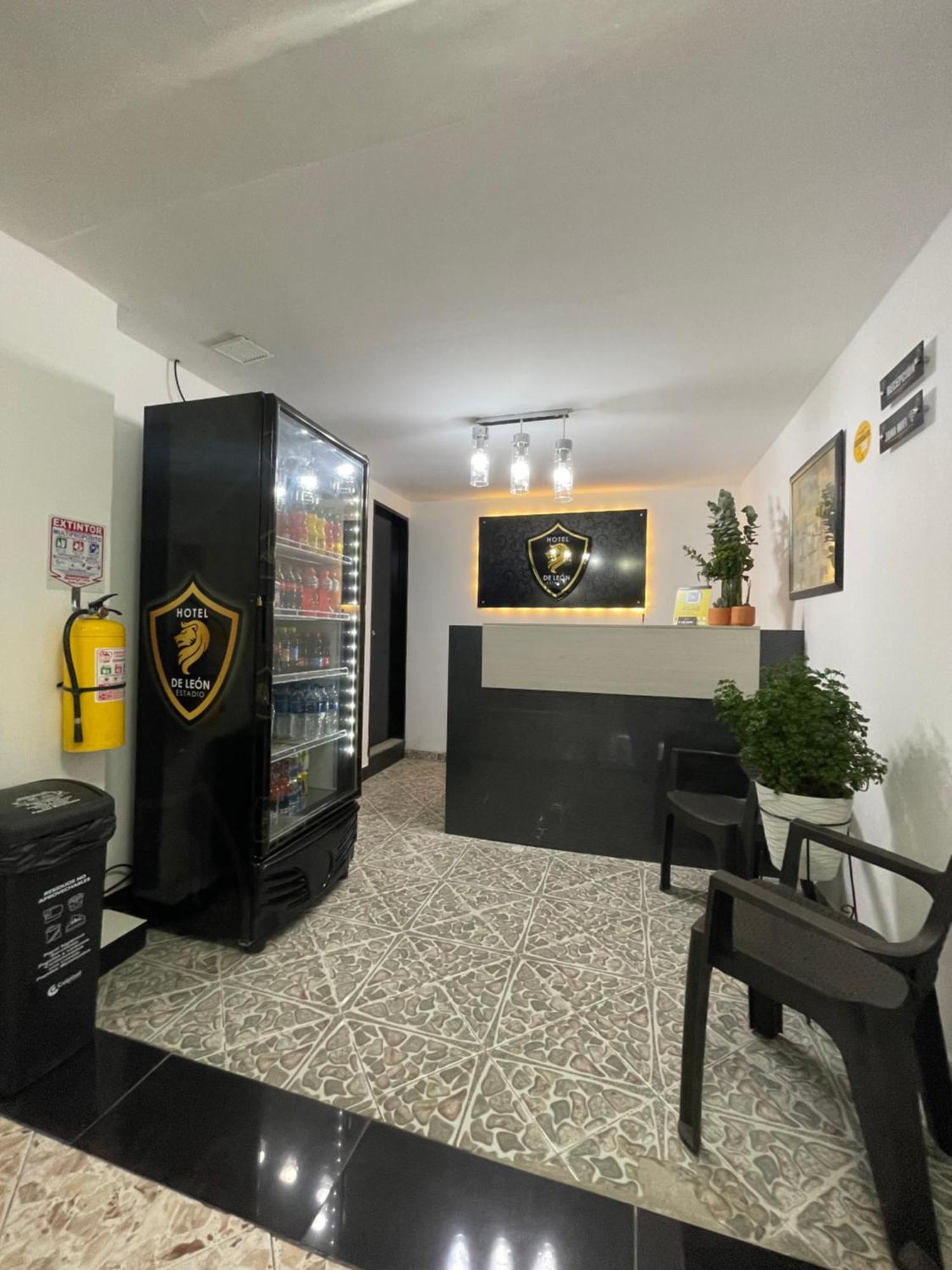 Hotel De Leon Estadio ميديلين المظهر الخارجي الصورة