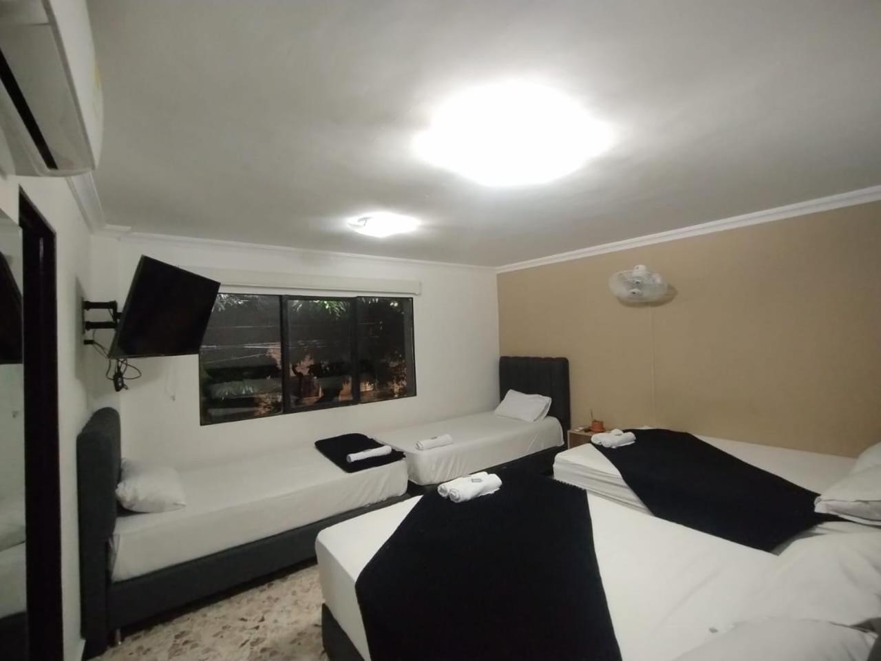 Hotel De Leon Estadio ميديلين المظهر الخارجي الصورة